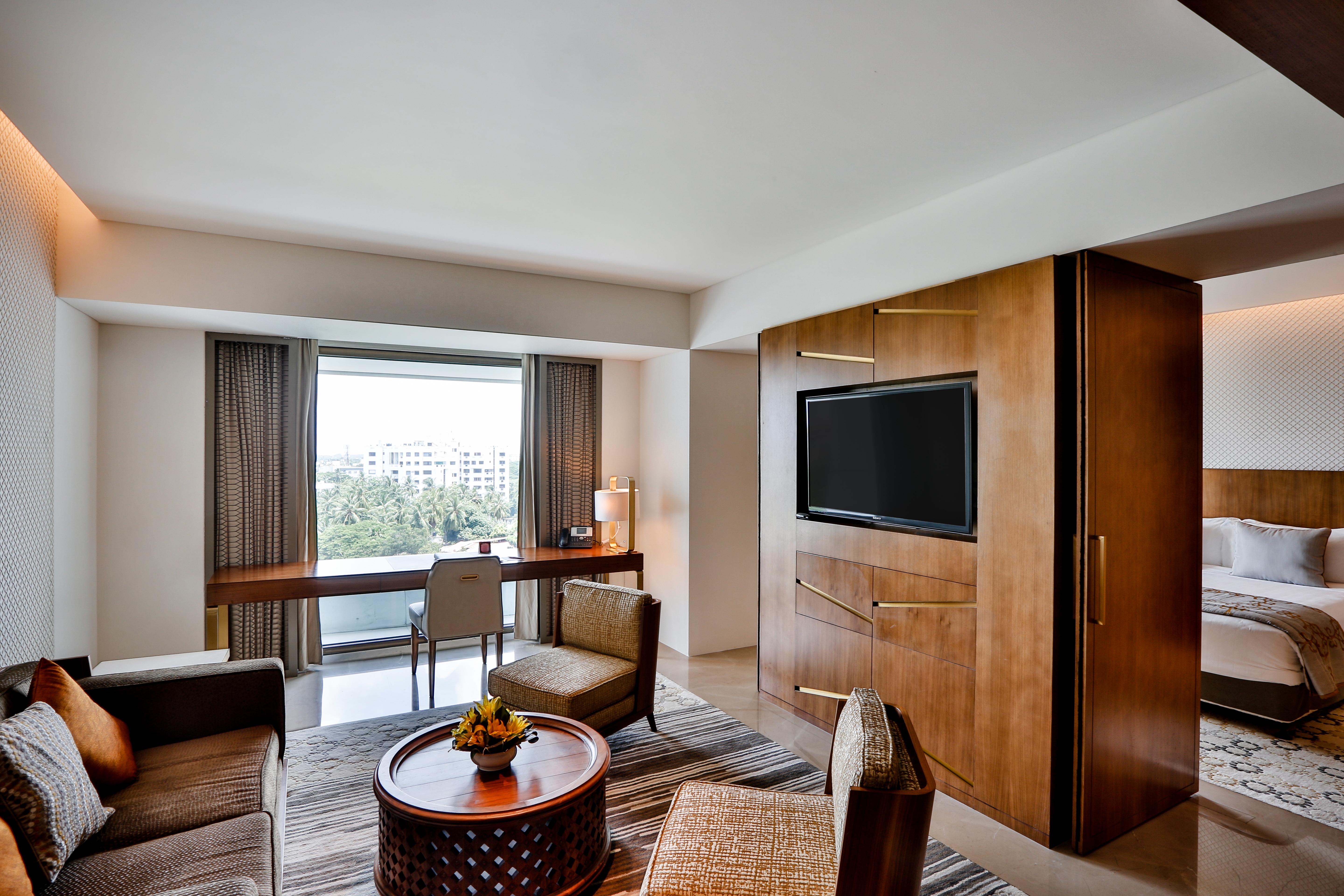 Crowne Plaza Chennai Adyar Park, An Ihg Hotel מראה חיצוני תמונה Suite at the Taj Bengal