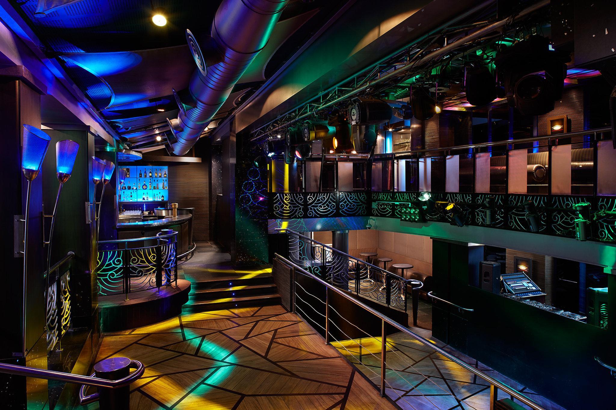 Crowne Plaza Chennai Adyar Park, An Ihg Hotel מראה חיצוני תמונה The interior of the nightclub