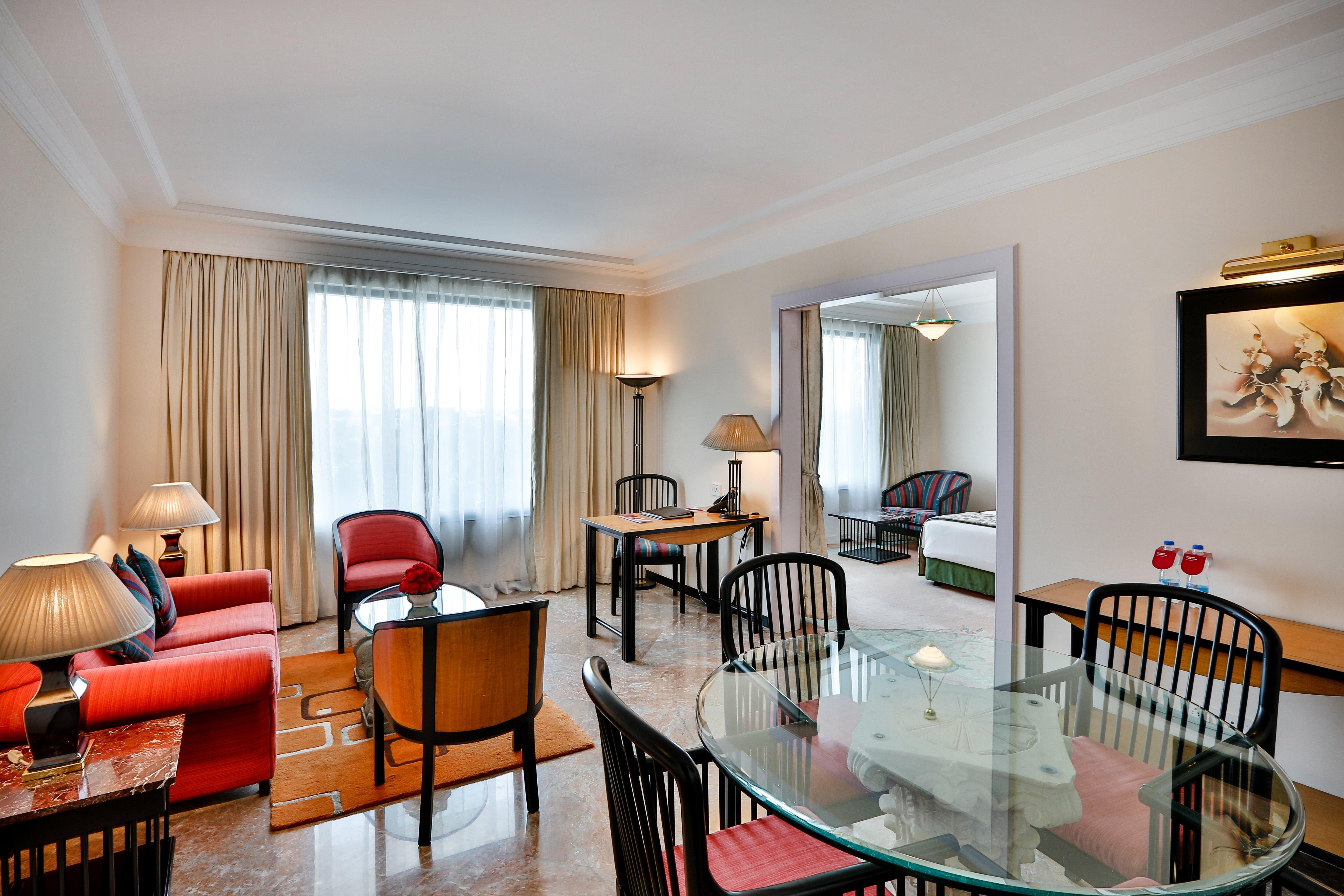 Crowne Plaza Chennai Adyar Park, An Ihg Hotel מראה חיצוני תמונה A suite at the Taj Mahal Palace, Mumbai