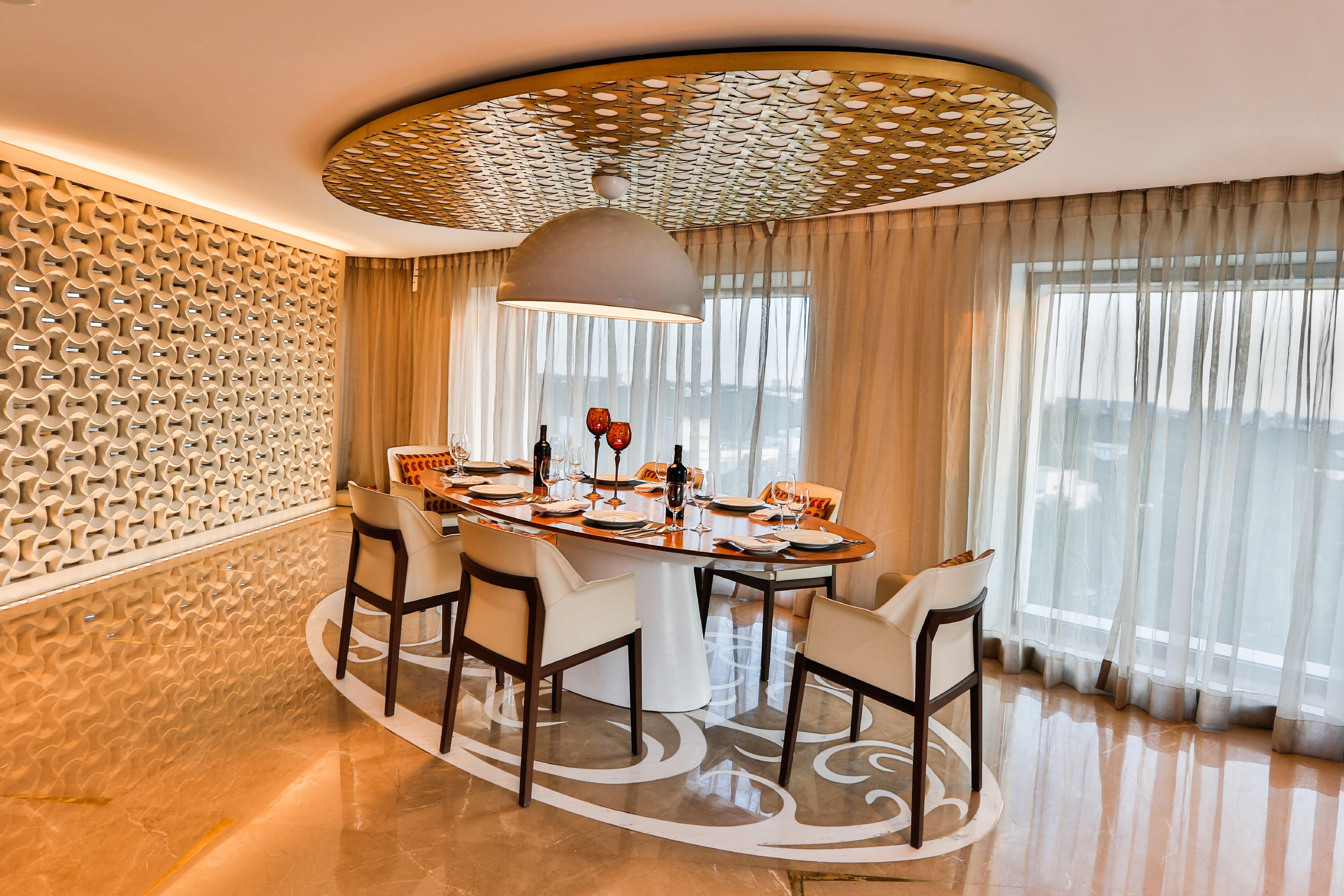 Crowne Plaza Chennai Adyar Park, An Ihg Hotel מראה חיצוני תמונה A dining room