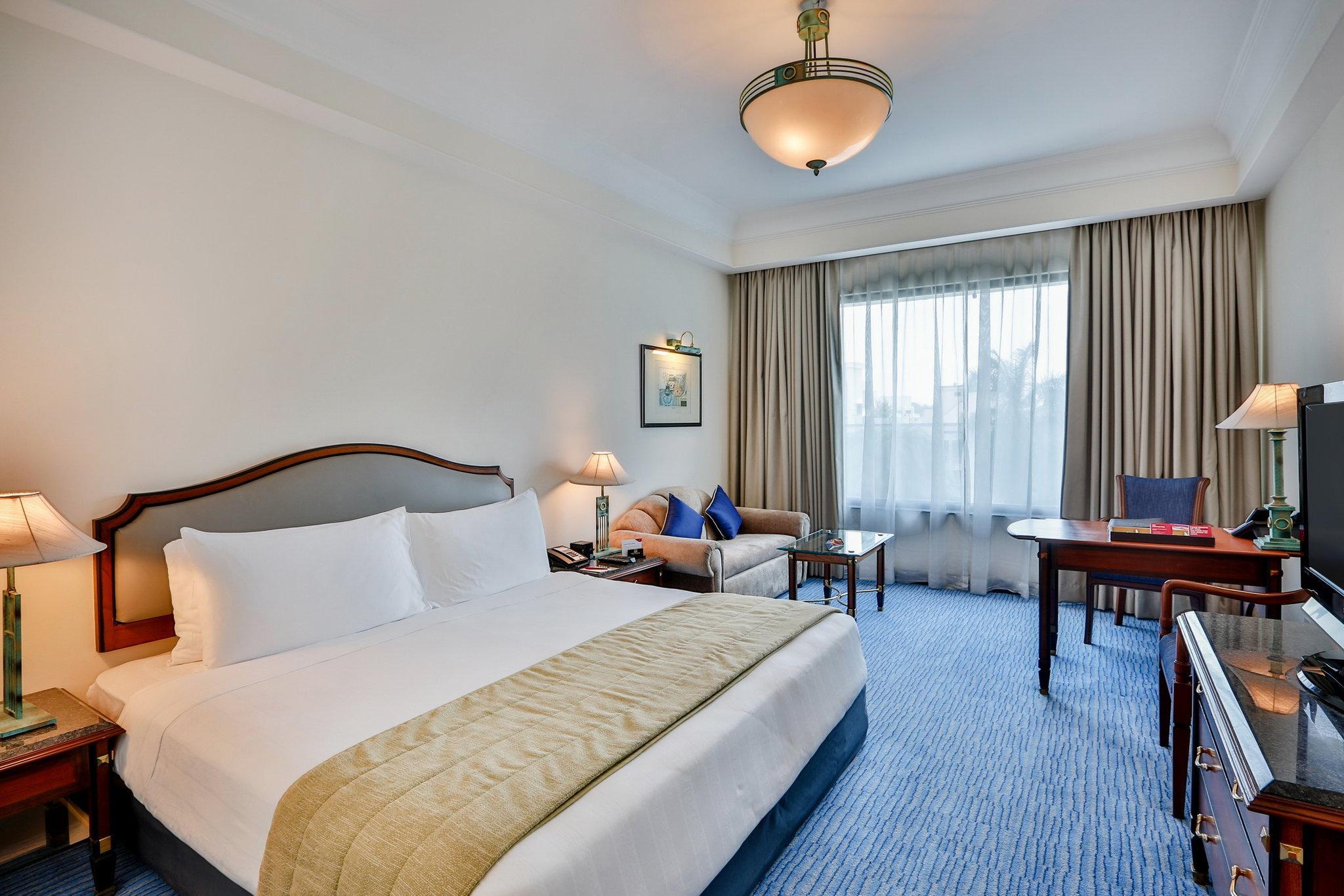 Crowne Plaza Chennai Adyar Park, An Ihg Hotel מראה חיצוני תמונה A room at the hotel