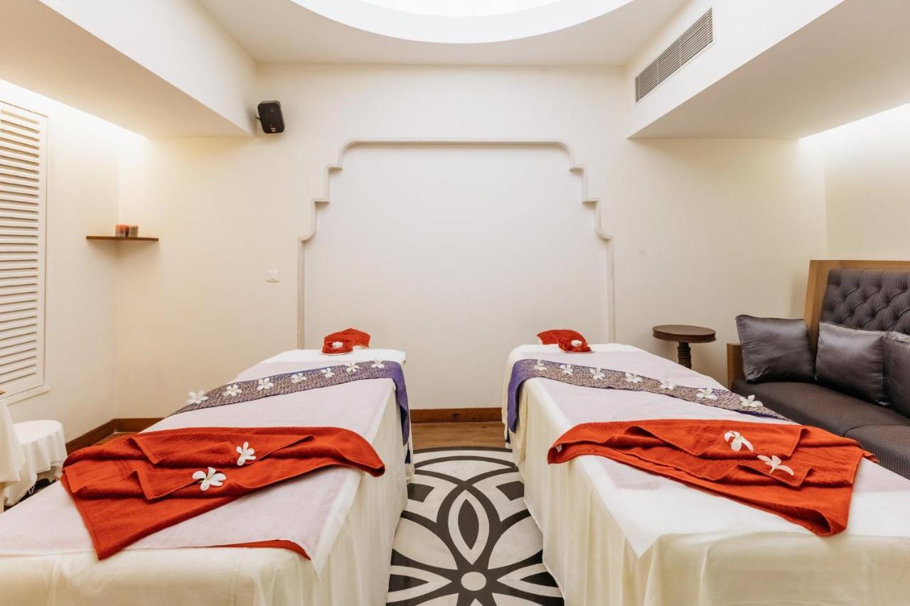 Crowne Plaza Chennai Adyar Park, An Ihg Hotel מראה חיצוני תמונה Spa at the Taj Mahal Palace, Mumbai